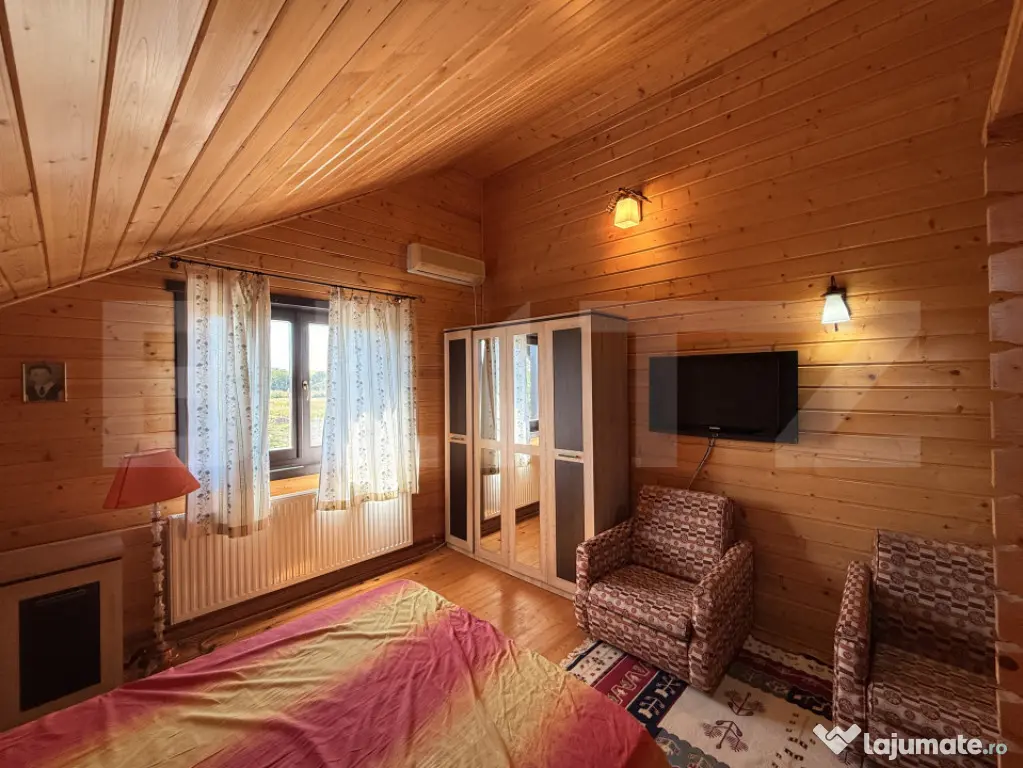 Casă de vacanță 112 mp, teren 2200mp, piscină, teren fot