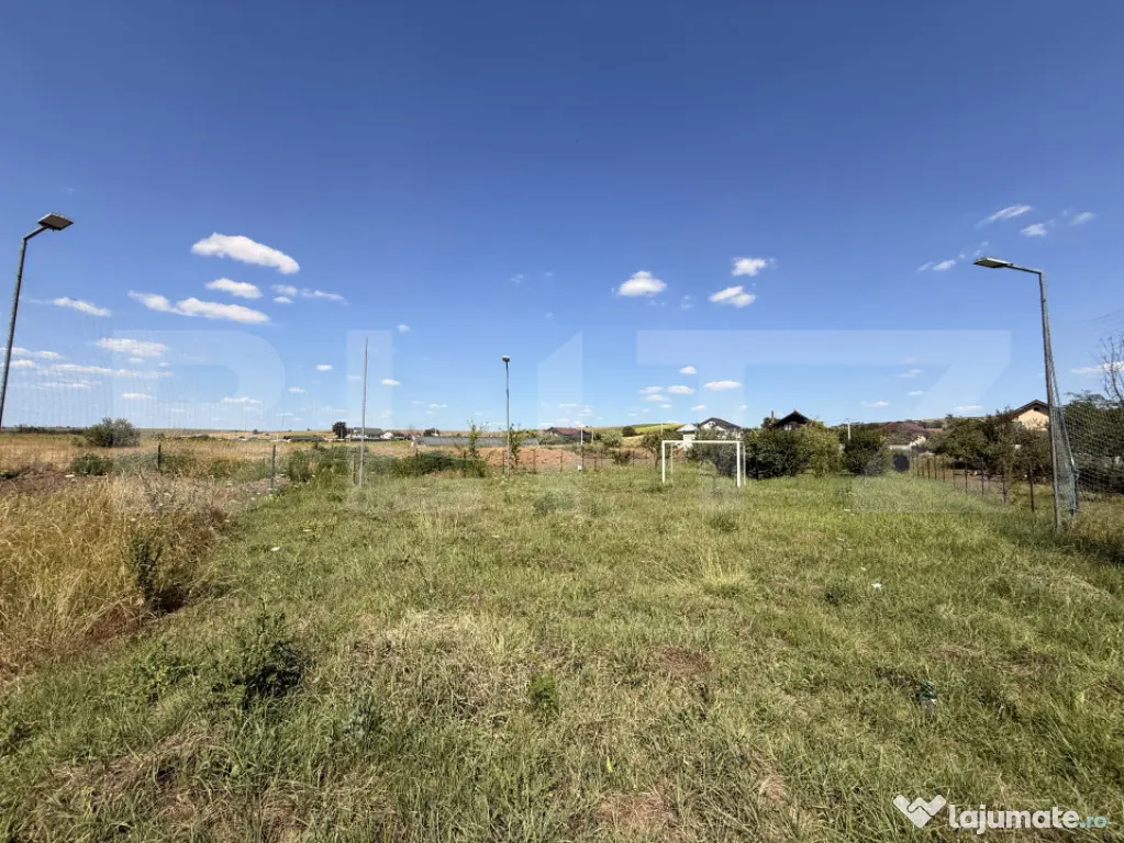 Casă de vacanță 112 mp, teren 2200mp, piscină, teren fot
