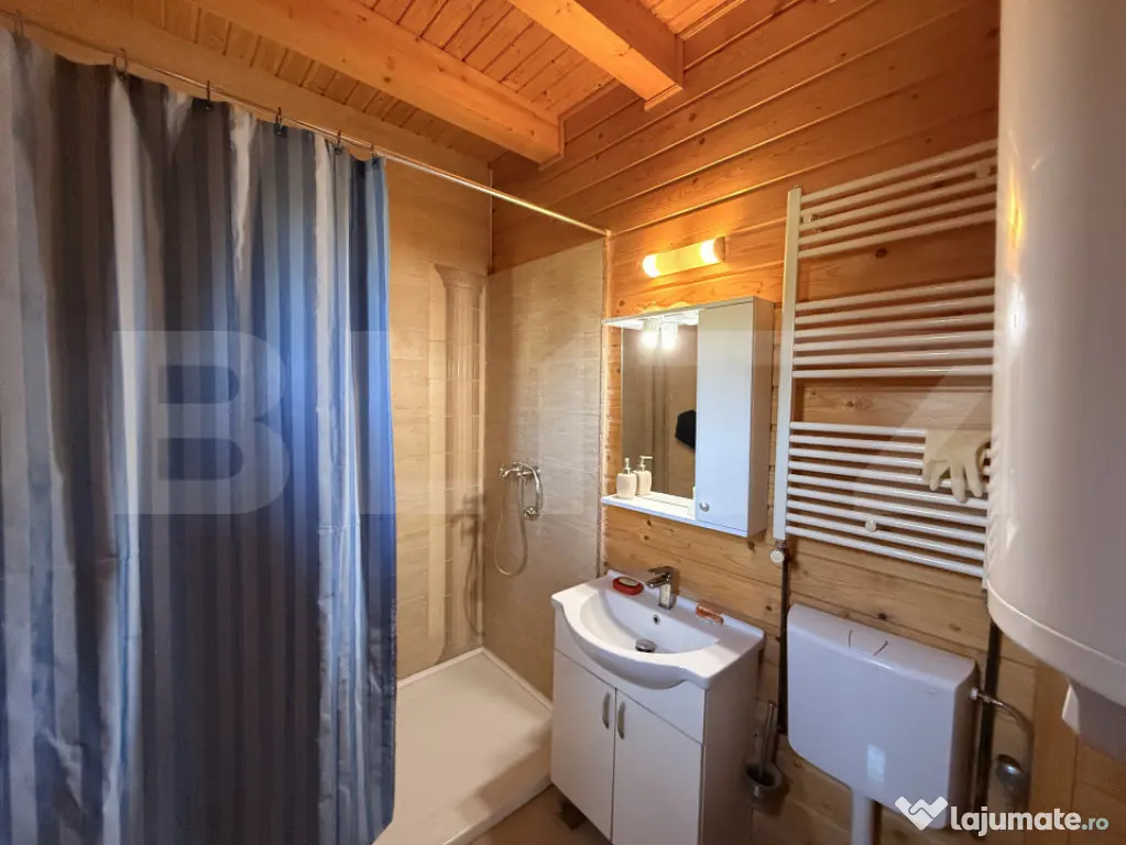 Casă de vacanță 112 mp, teren 2200mp, piscină, teren fot