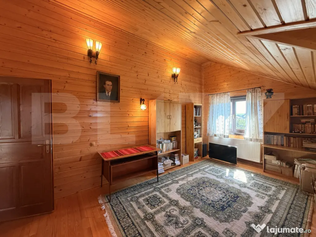 Casă de vacanță 112 mp, teren 2200mp, piscină, teren fot