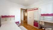 3 camere, Renovat, 1 minut de Metrou Grivita 