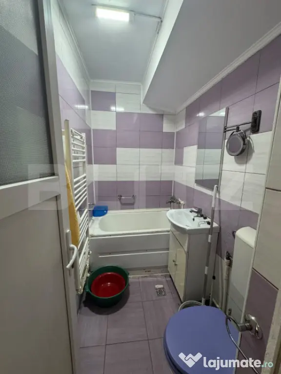 Apartament 2 camere, renovat, parter – Micro 5, Hunedoara