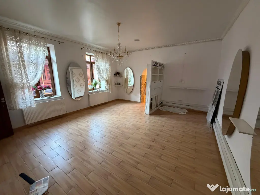 Spațiu comercial de închiriat, 170 mp, Centru