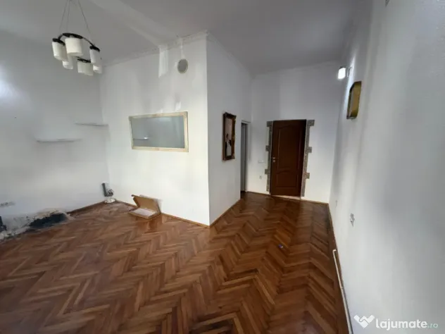 Spațiu comercial de închiriat, 170 mp, Centru