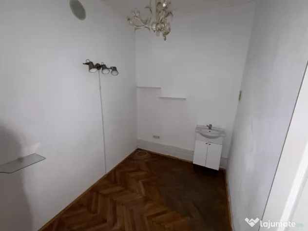 Spațiu comercial de închiriat, 170 mp, Centru