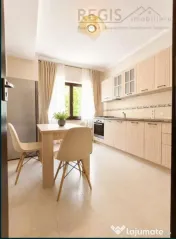 Apartament 2 camere la casa cu parcare si gradina 