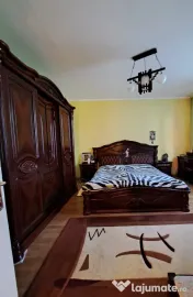 Vând mobilă dormitor pat dublu-1,80 m 