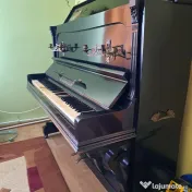 Vând pianină foarte veche Winkelmann 