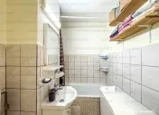 Garsoniera spatioasa, etaj 5/8, mobilata, utilata, zona Grivitei! 