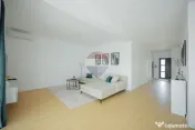 Casă modernă cu 4 camere de închiriat, în Sântandrei 