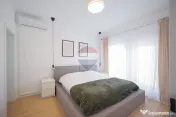 Casă modernă cu 4 camere de închiriat, în Sântandrei 