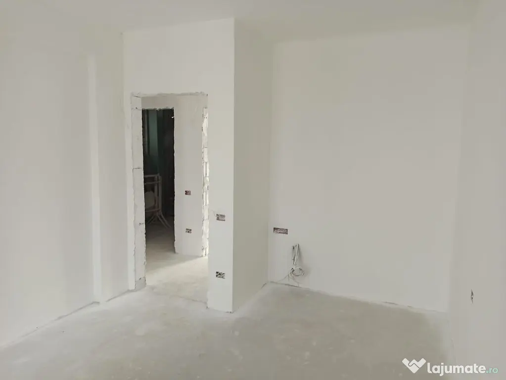 Vila ind.3cam2bai2parcari-192mp curte/25min metrou Bercen...