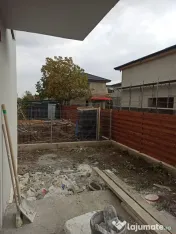 Vila ind.3cam2bai2parcari-192mp curte/25min metrou Bercen... 
