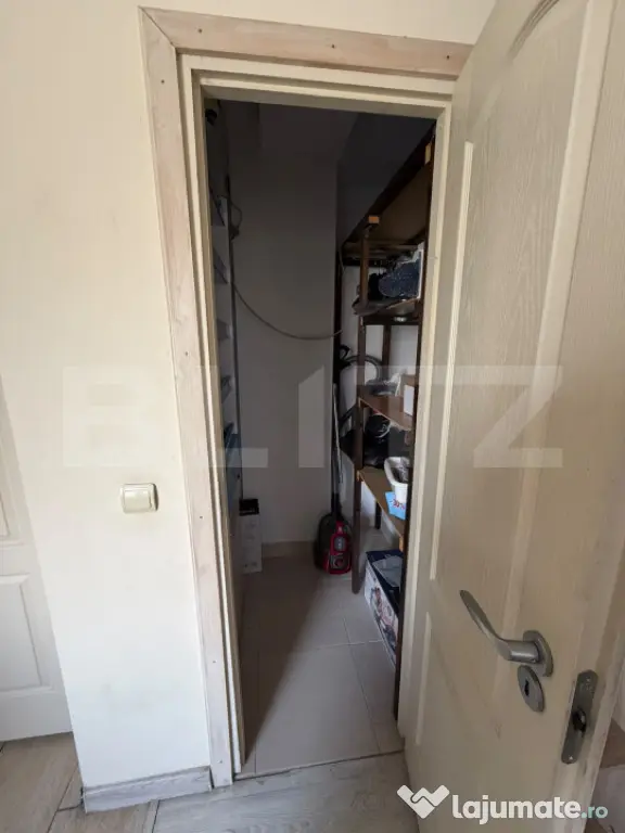 Apartament cu o camera si terasa, curte comuna, Zona Steaua