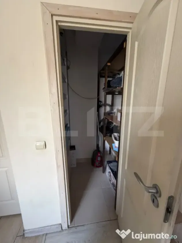 Apartament cu o camera si terasa, curte comuna, Zona Steaua