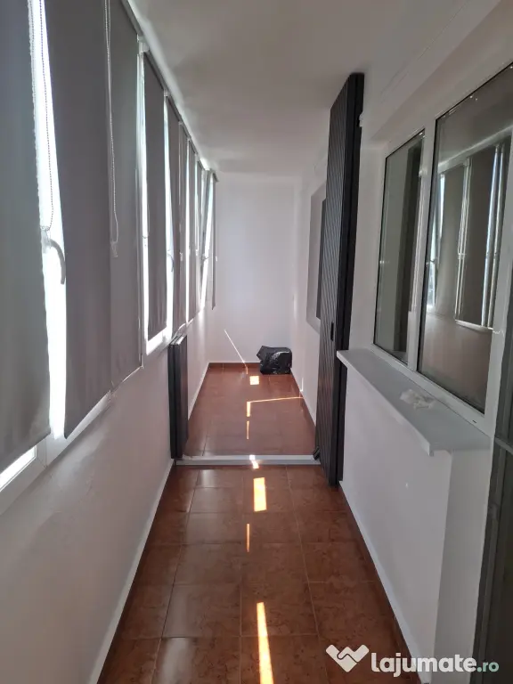 Închiriez apartament 2 camere Titan