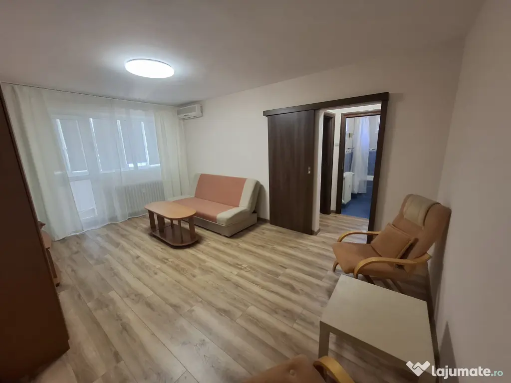 Închiriez apartament 2 camere Titan