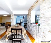 Vila luminoasa, curte individuala, priveliste panoramica spr 