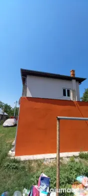Zugrav Fațade Case cu Pompa Profesională Airless - oriunde in tara
