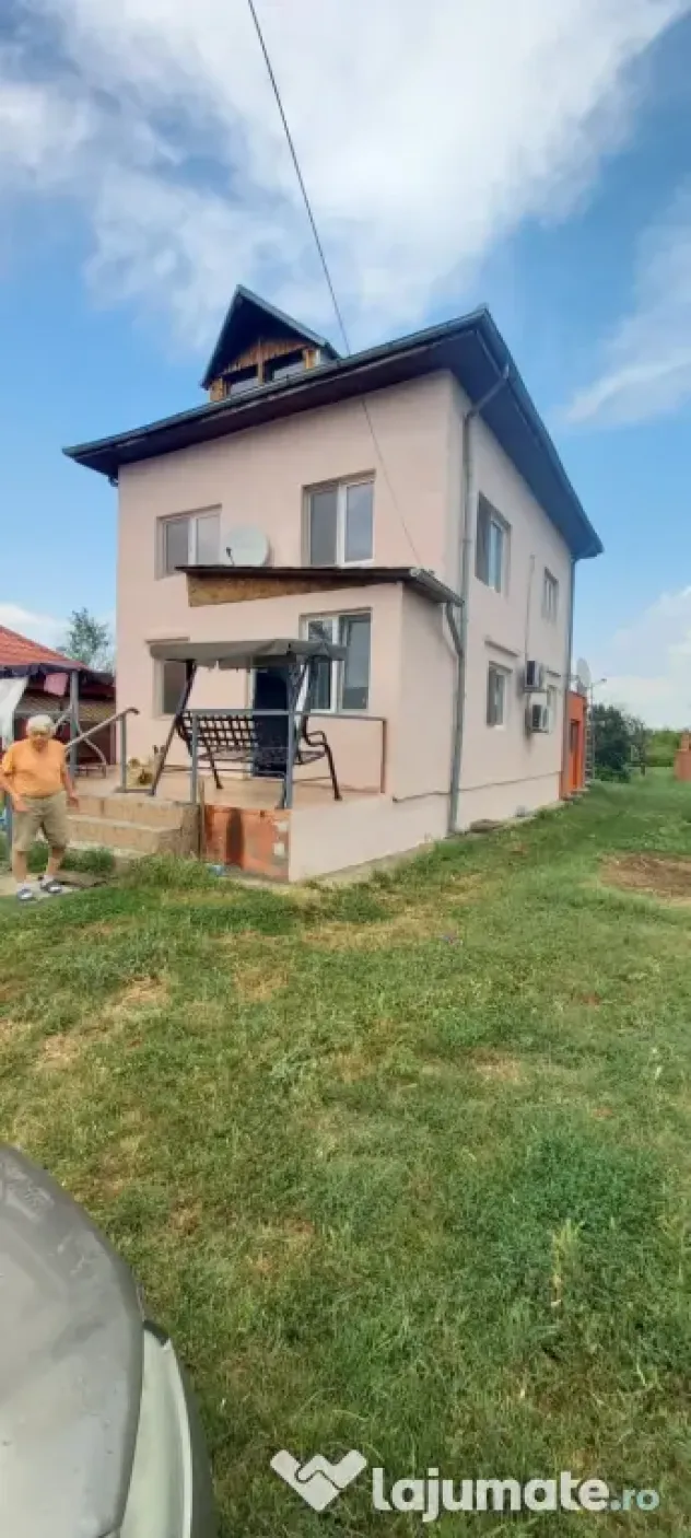 Zugrav Fațade Case cu Pompa Profesională Airless - oriunde in tara