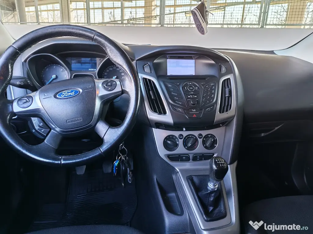 Ford Focus mk3 break FACELIFT