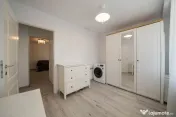 Bloc reabilitat*65 mp*etaj 2*2 balcoane*boxă proprie*Spital