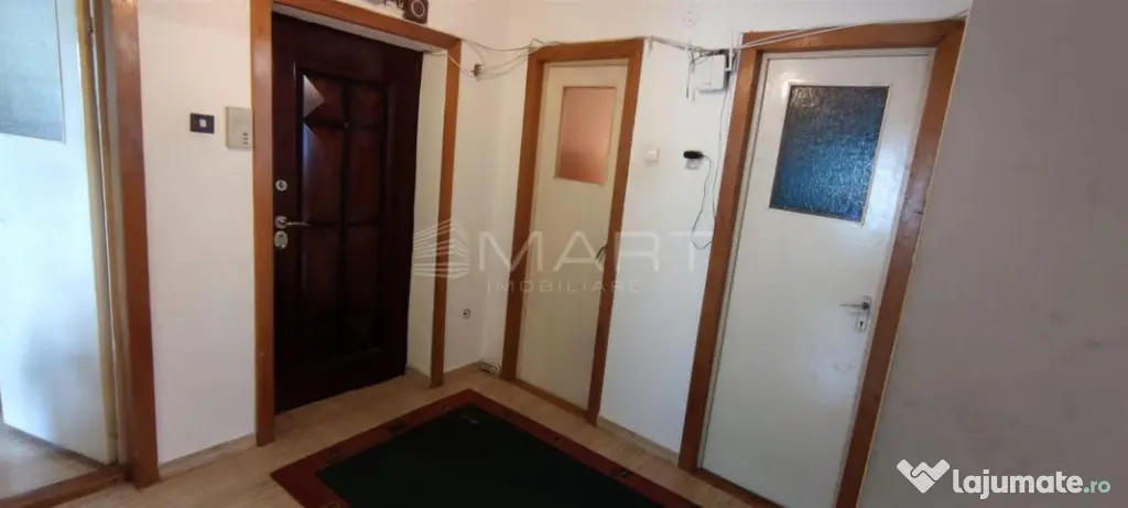 Apartament 3 camere zona Livada Postei