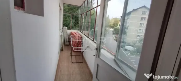 Apartament 3 camere zona Livada Postei