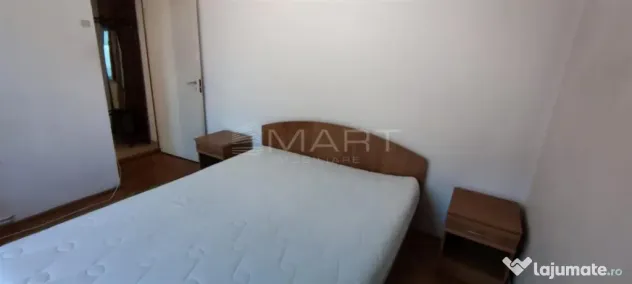Apartament 3 camere zona Livada Postei