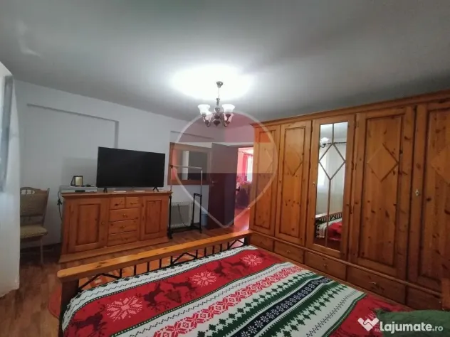 Casă de vânzare in Tărtășești / DN7, 190 mp, 5 came...