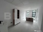 Spatiu comercial, 439 mp, pretabil clinica medicala, vad str 