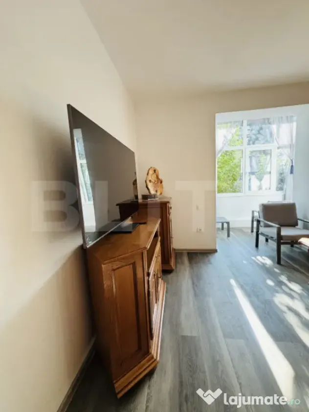 Prima închiriere! Apartament 2 camere, parcare și spații