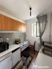 Apartament 2 camere de vanzare in zona City Park Mall | Etaj 