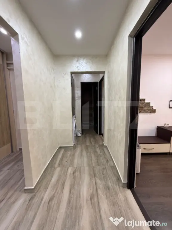 Apartament de vanzare, 2 camere decomandat, parter, Micro 13