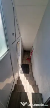 Apartament 2 camere decomandat, Parter, Curte comună, Barie