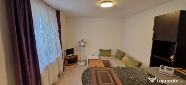 Apartament 2 camere decomandat, Parter, Curte comună, Barie