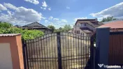 Se ofera spre vanzare un teren intravilan generos, in Cra... 
