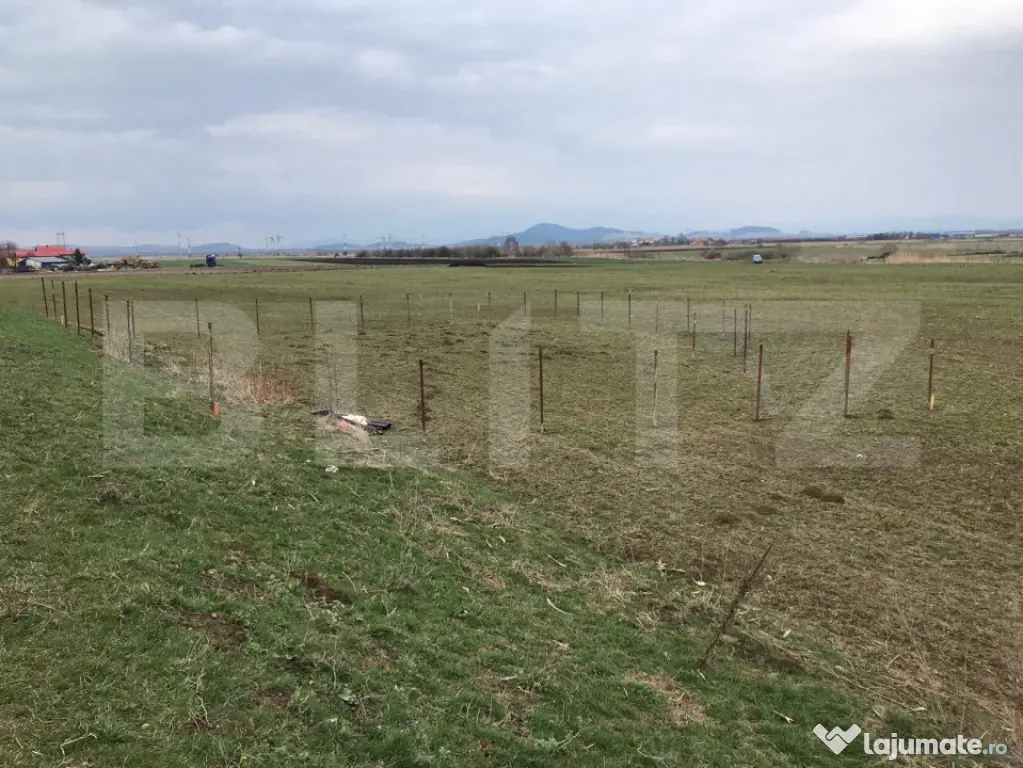 Teren intravilan 996 mp, Bârsei Brașov - priveliște Buceg