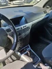 Opel Astra H autoturism 