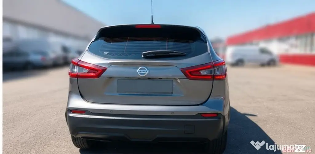 Nissan Qashqai 2021 1.3 benzină