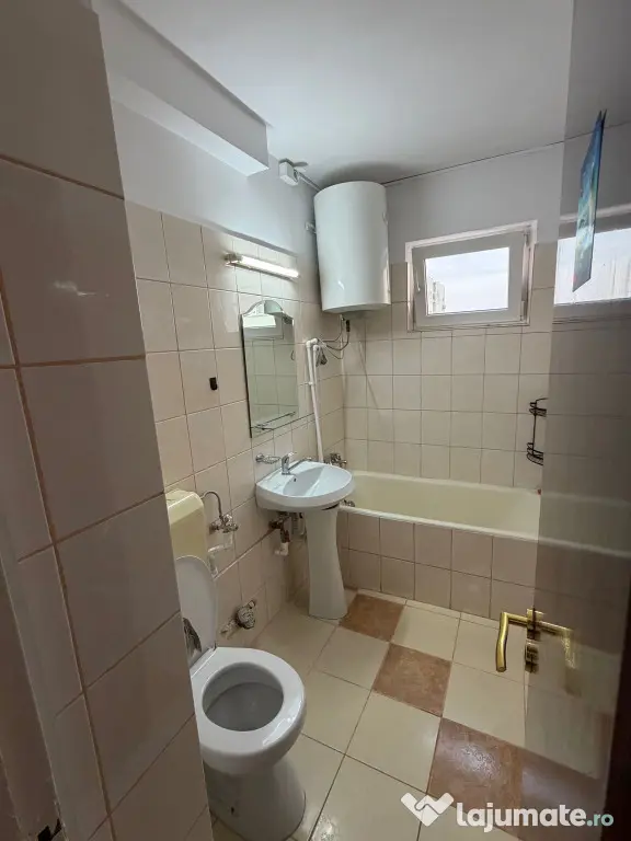 Dristor metrou etaj 8