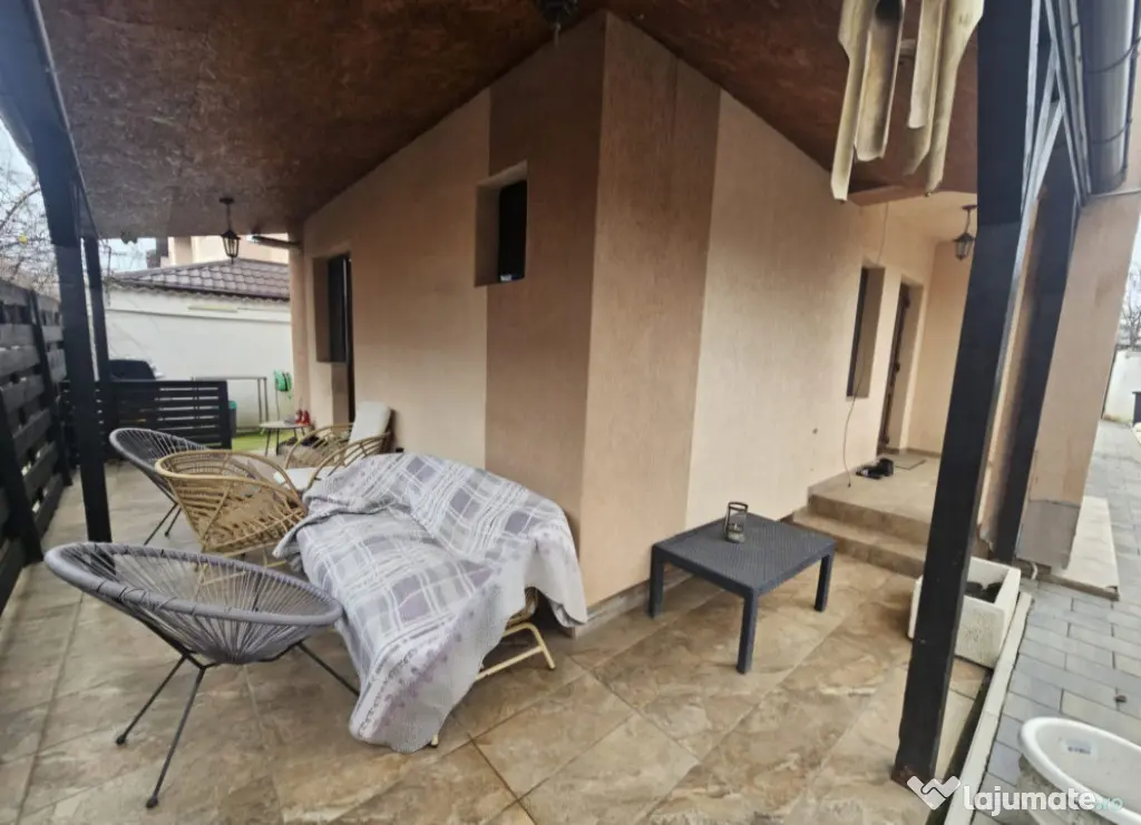 Casa deosebita lux 4 camere, 103 mp, zona Lapus