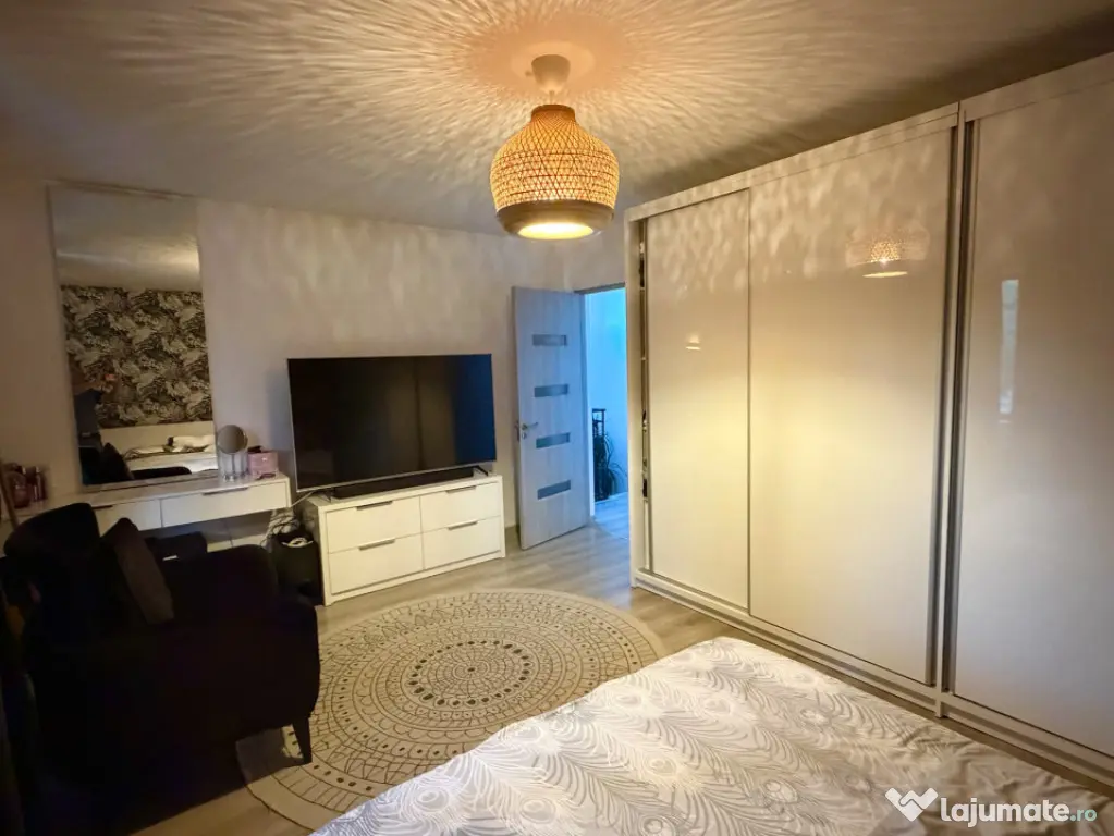 Casa deosebita lux 4 camere, 103 mp, zona Lapus