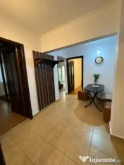 Apartament 3 camere decomandate 85 mp 2 balcoane Etaj 2 Semi 