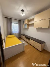 Apartament 3 camere decomandate 85 mp 2 balcoane Etaj 2 Semi 
