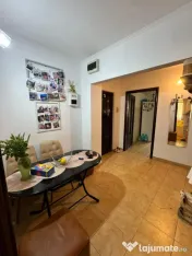 Apartament 3 camere decomandate 85 mp 2 balcoane Etaj 2 Semi 