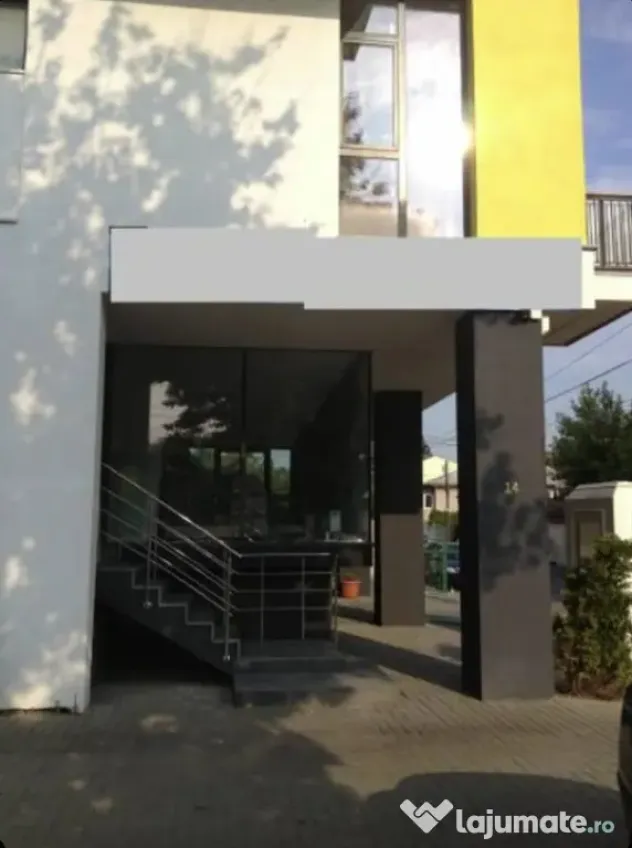 Spatiu Comercial intrare Sos. Giurgiului