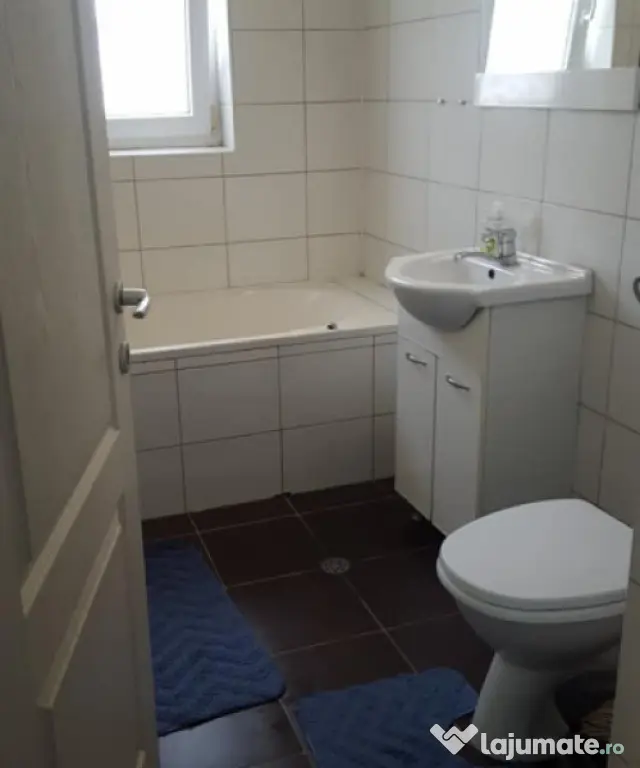 Apartament 2 camere, 44 MP+ Parcare, Zona Eroilor, Floresti