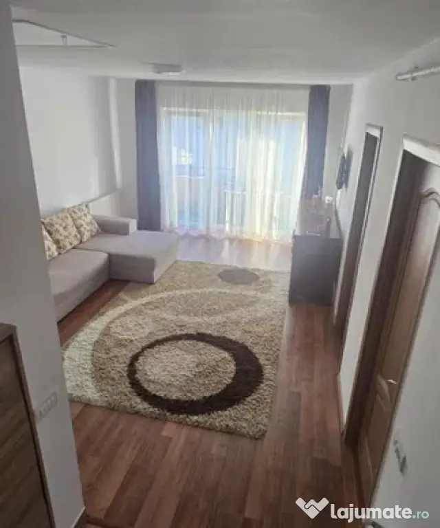 Apartament 1 camera 40 mp, zona Stejarului