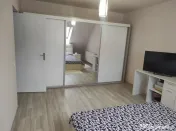 Apartament 68 mp 2 camere,decomandat, bucatarie separata, 2